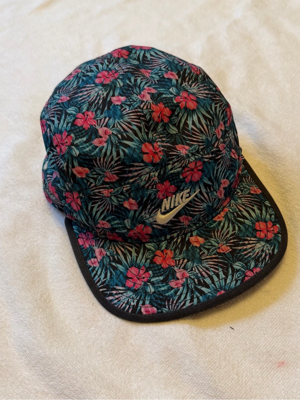 Nike Tropical Floral Five-Panel Cap in Teal & Pink